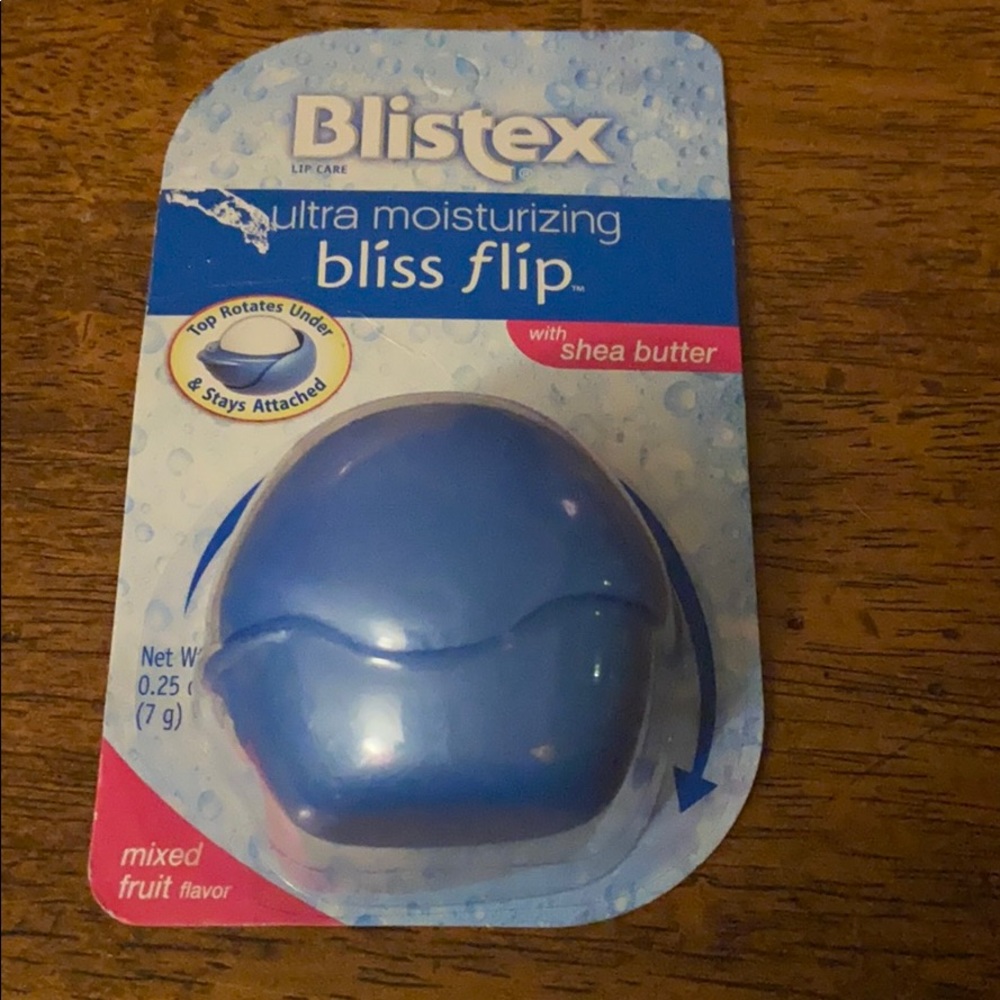 ✨5/25 Blistex Ultra Moisturizing Bliss Flip